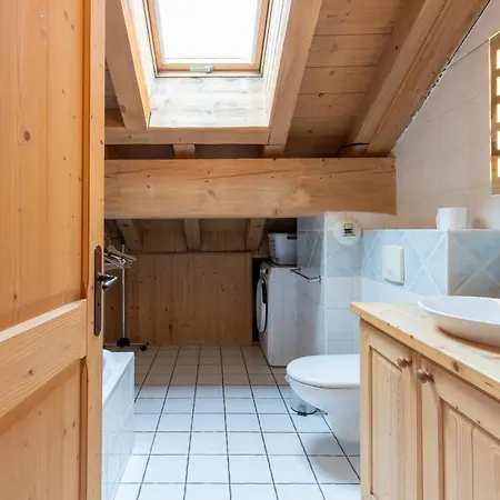 Saulire 7 With Sauna Lejlighed